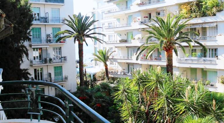 Holiday apartment | Beach nearby | Pets are welcome in Thiers