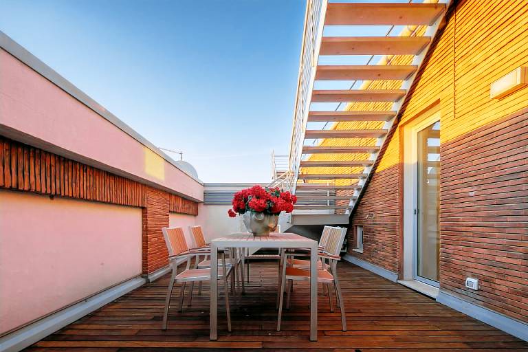 Fully equipped apartment with patio | Pets are welcome — photo 3