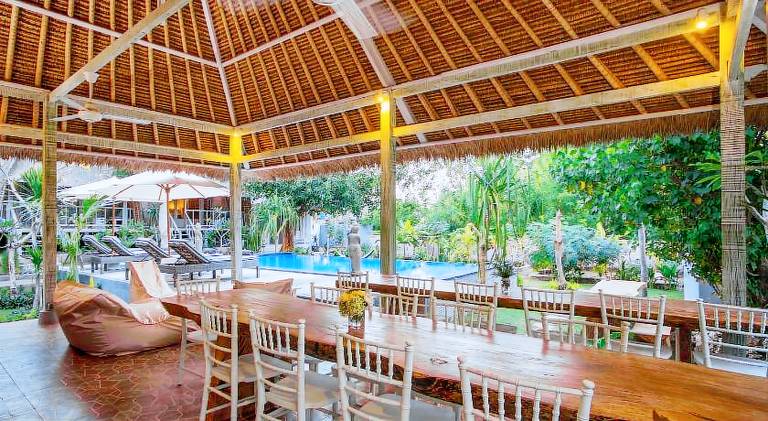 Bungalow with pool, garden & terrace | Perfect for remote work — photo 5