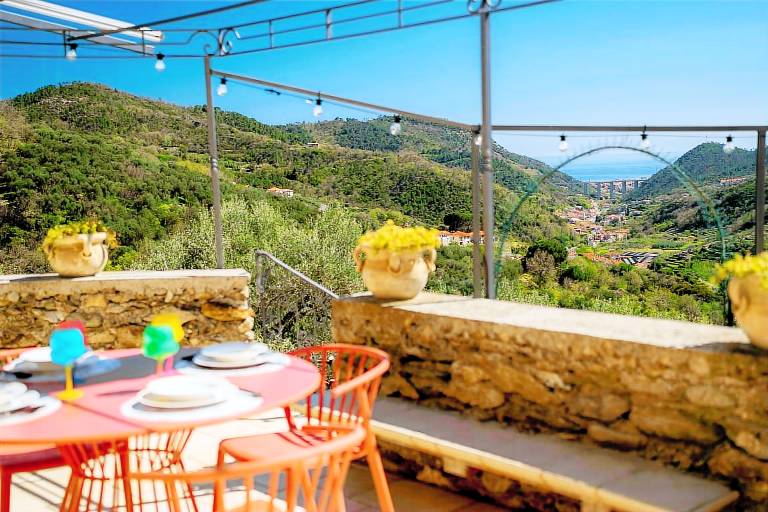 Sea view villa among Magliolo olive trees — photo 3