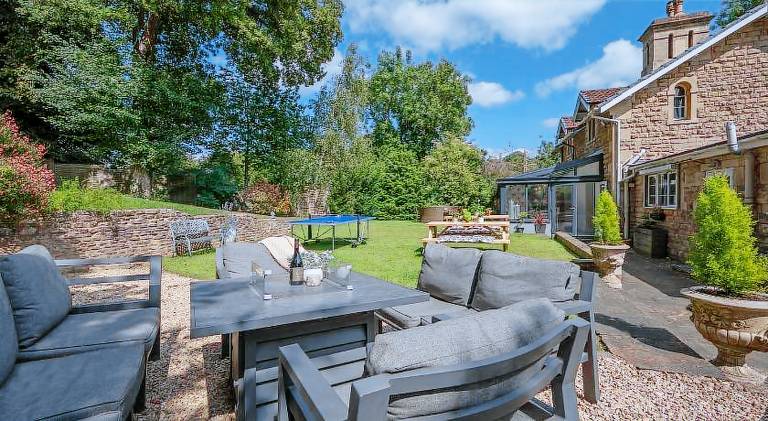 Pleasant vacation home with hot tub | Pets allowed — photo 5