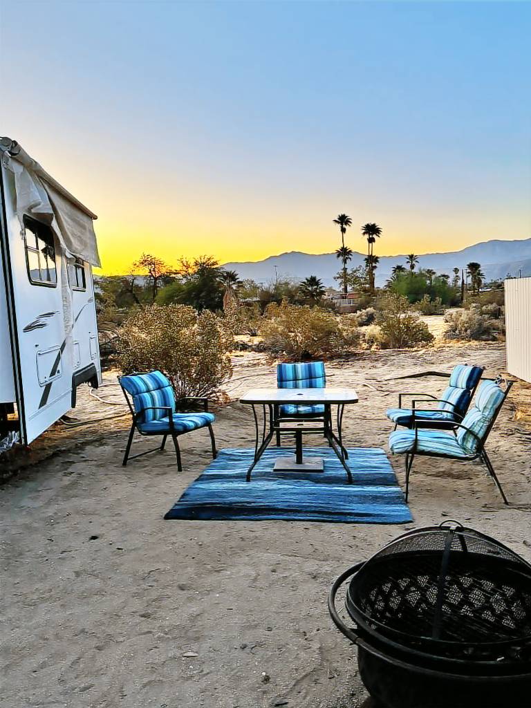 Caravan Borrego Springs