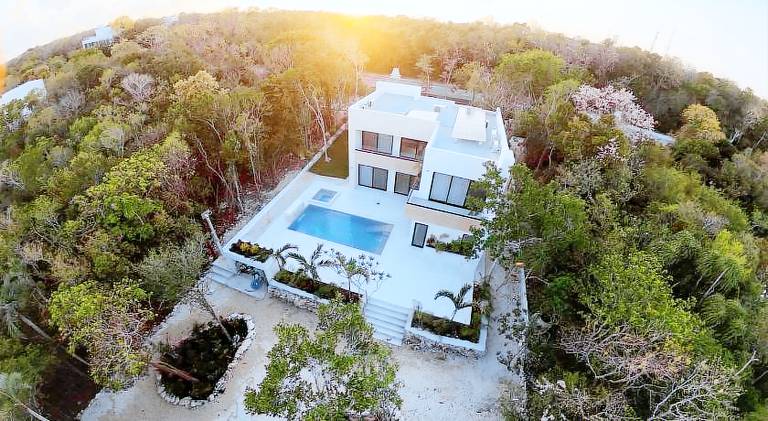 300 m&sup2; Villa