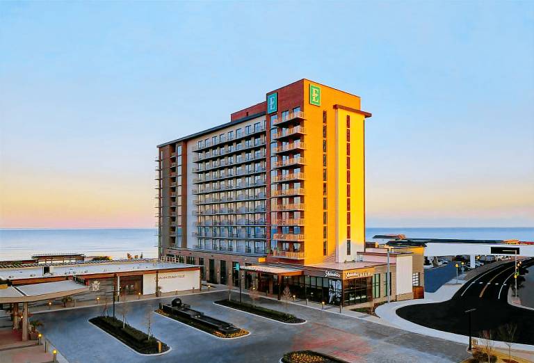 Embassy Suites by Hilton Virginia Beach Oceanfront Resort — photo 4