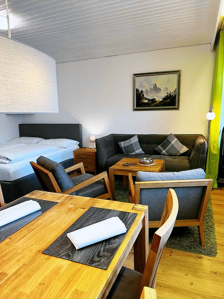 Holiday apartment with garden, sauna & patio in See