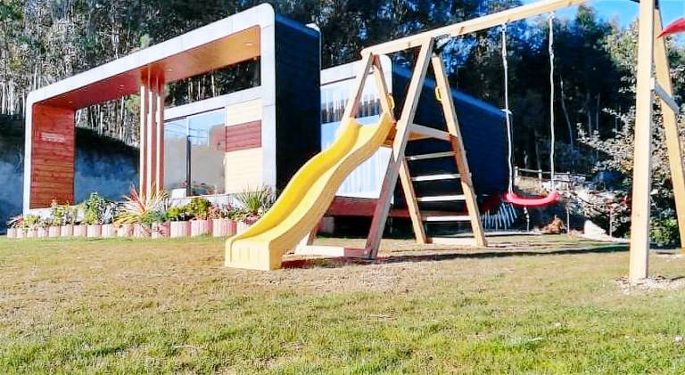 House with pool — photo 4