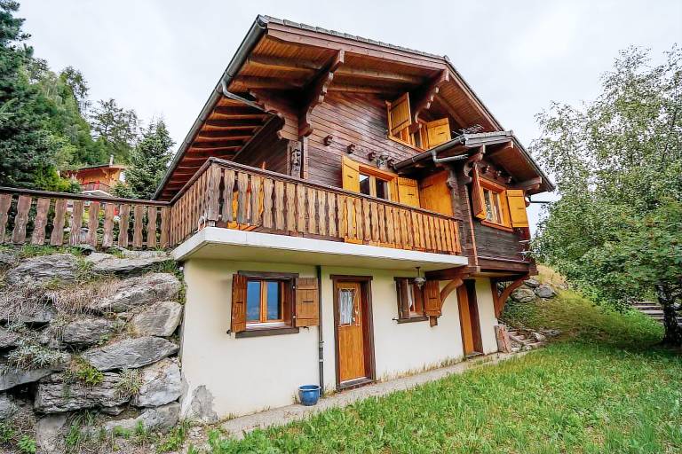 Chalet Vex