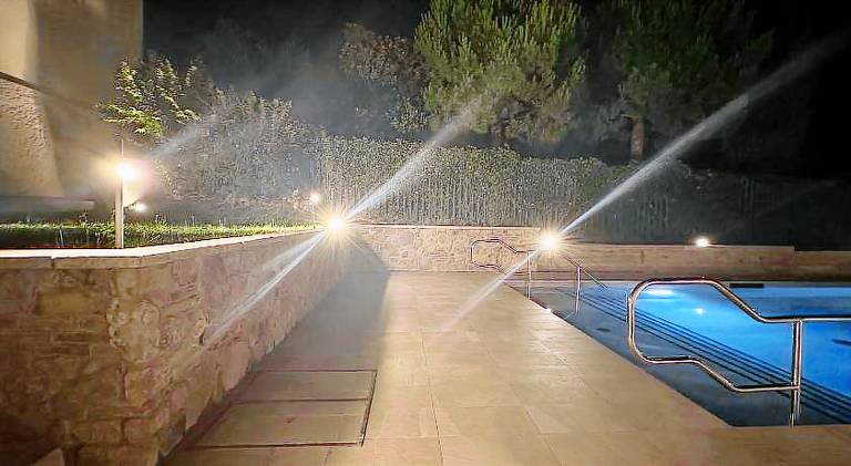 Holiday apartment with pool — photo 5