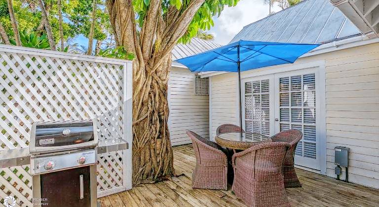 House with pool | Close to Southernmost Point | Pets allowed — photo 5
