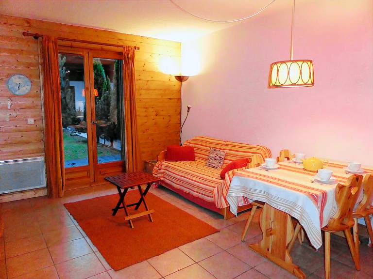 Apartment with 2 rooms for 6 persons — photo 2