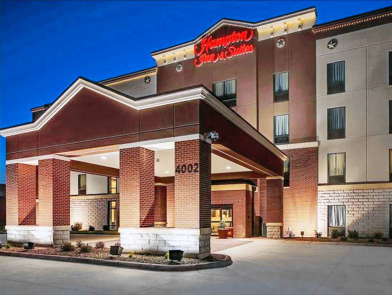 Hampton Inn & Suites Dodge City in Dodge City, KS