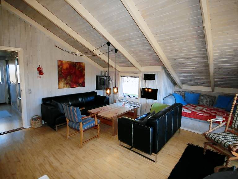 Child-friendly vacation home with sauna & terrace | Next to the beach | Pets allowed — photo 4