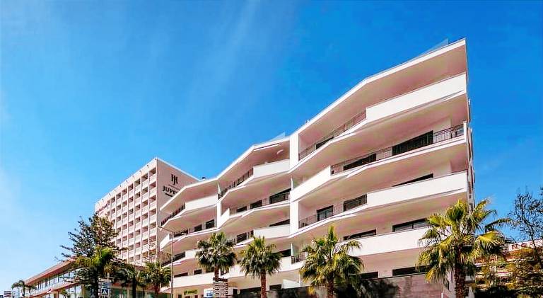 Fully equipped nice rental apartment with terrace | Next to the beach | Dogs allowed — photo 2