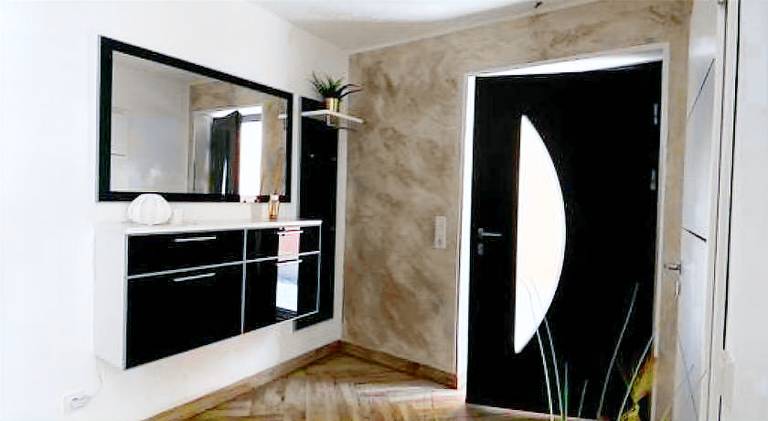 Villa with pool — photo 4