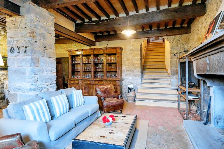 Child-friendly pleasant villa with grill, private pool & yard | Pets allowed — photo 4