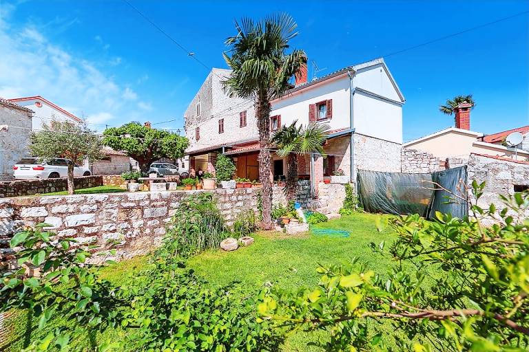 Fully equipped vacation home with terrace, garden & barbecue | Pets are welcome — photo 4