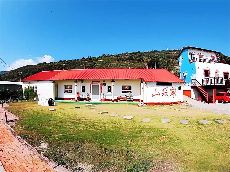Mountain Ocean B & B in Taimali