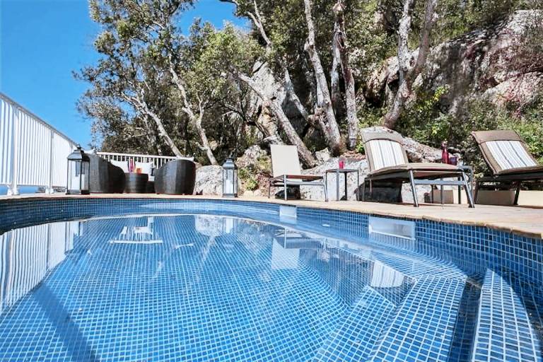Holiday apartment with pool, patio & BBQ — photo 4