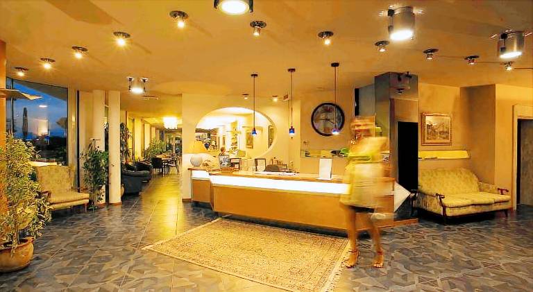 Hotel Negresco — photo 5