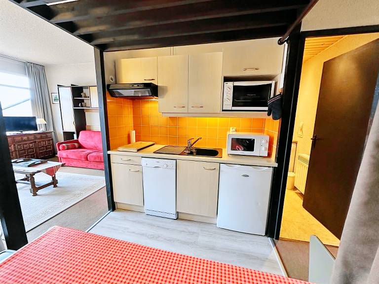 Cabin studio at the slopes of Villard de Lans, south terrace, free parking — photo 4