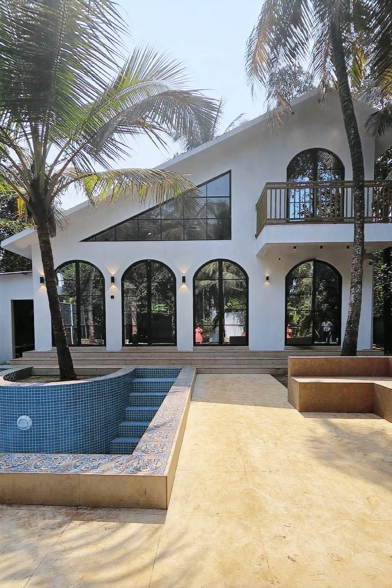 150 m&sup2; Villa