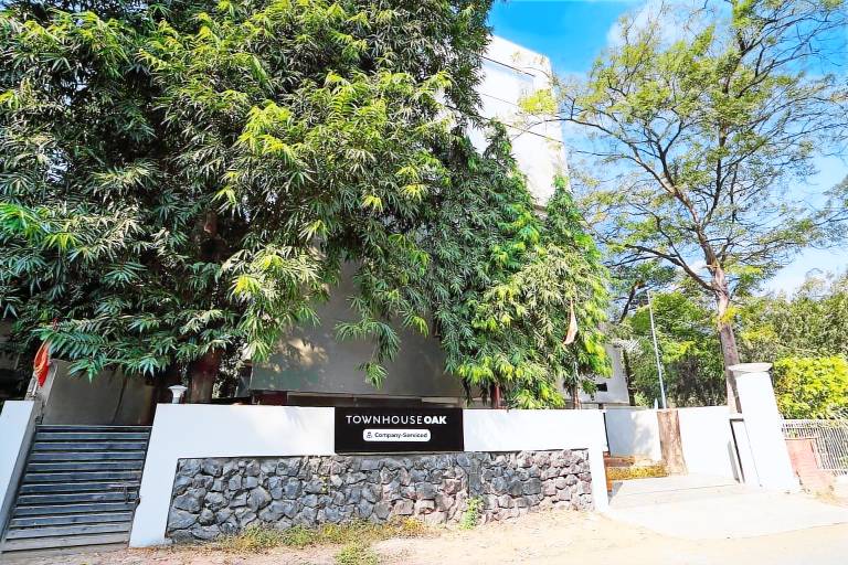 Townhouse Oak Ramdaspeth KRIMS Hospital