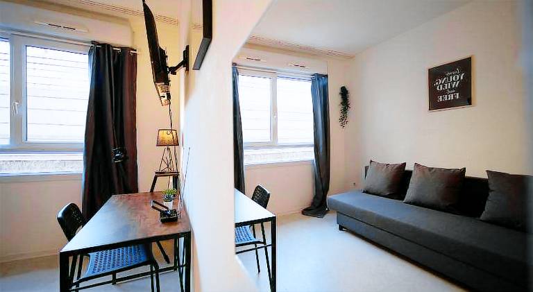 Appartement tout equipe wifi a 6 min St Charles — photo 2