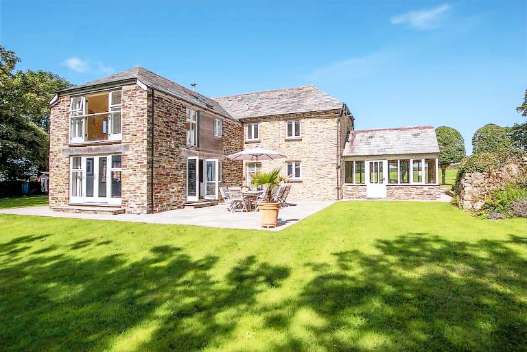 House  Mawgan-in-Pydar