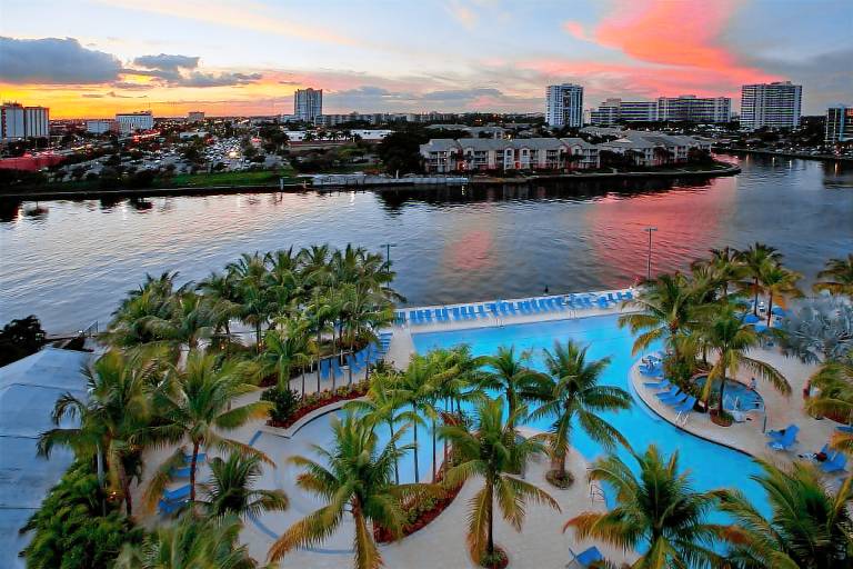 DoubleTree Resort by Hilton Hollywood Beach — photo 5