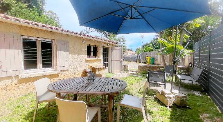 House with terrace, grill & yard — photo 4