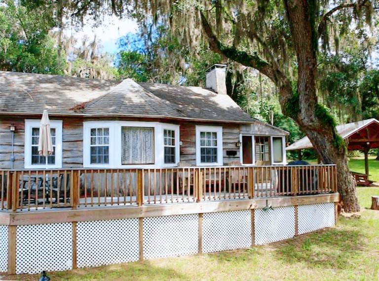 Cottage Floral City