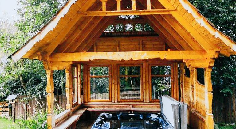 Villa with pool, jacuzzi & sauna | Pets are welcome — photo 2