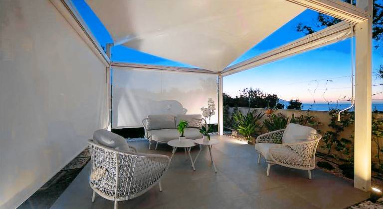 Villa with hot tub, private pool & patio | Perfect for remote work — photo 4