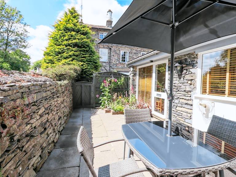 Child-friendly beautiful cottage with yard | Pets are welcome — photo 2