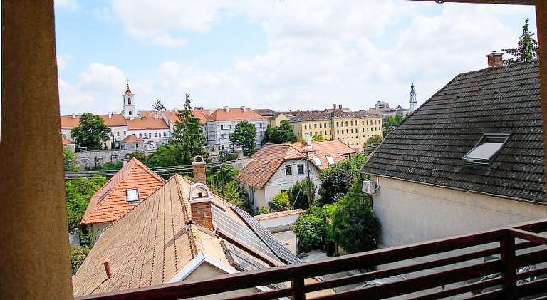 Fully equipped wonderful rental apartment with terrace & grill | Good for workation | Pet-friendly — photo 5