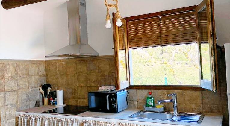 Vacation home with pool — photo 4
