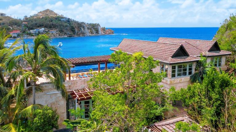 House  Cruz Bay