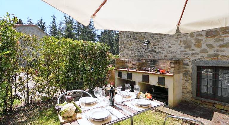 Apartment with pool, yard & barbeque | Dogs allowed — photo 3