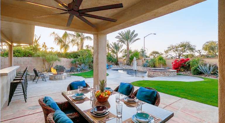Vacation home with jacuzzi & pool — photo 3