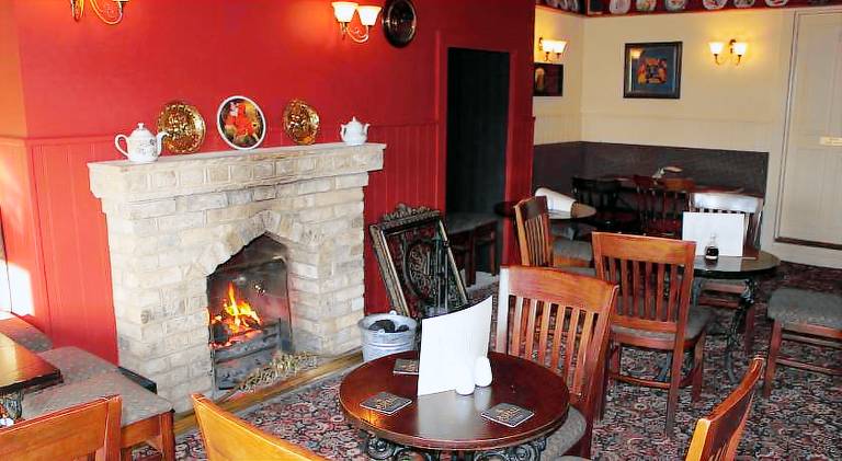 Marine Bar Pub with Rooms — photo 3