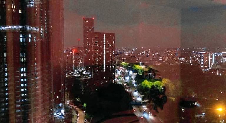 High Rise Apartment in City Centre with Stunning Views — photo 5