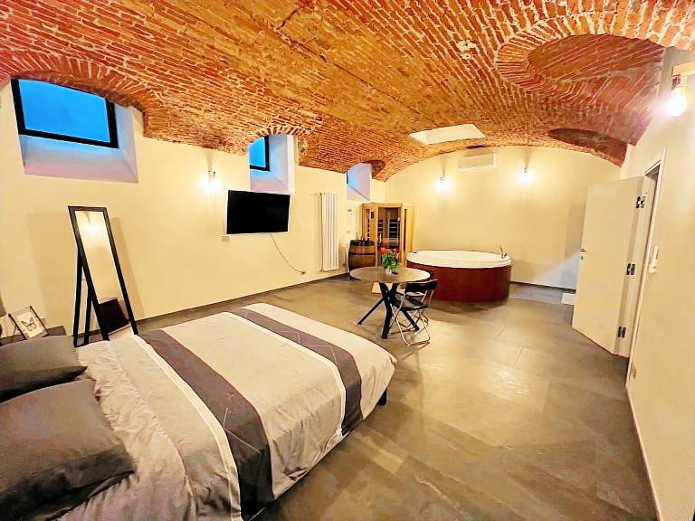 Rental apartment with sauna & hot tub — photo 5