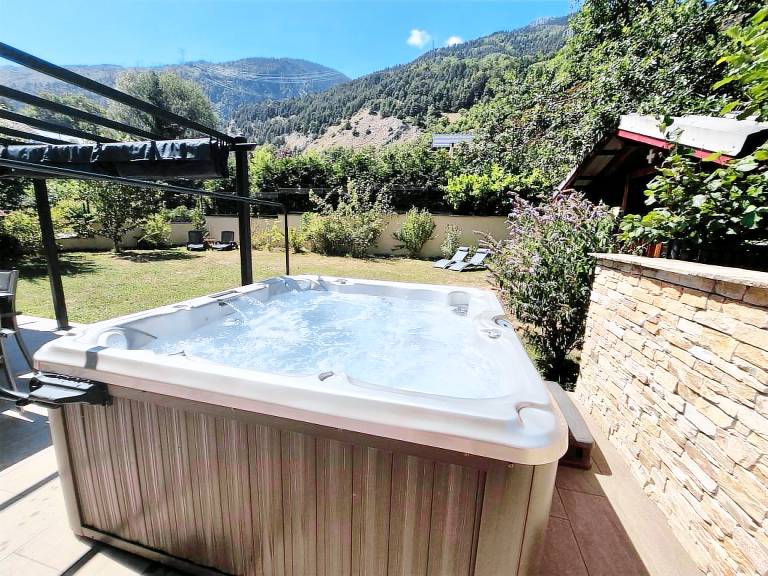 Pleasant gite with sauna, yard & patio | Pets are welcome in La Plagne-Tarentaise