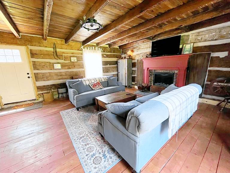Cabin Lexington
