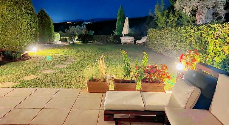 House with grill, garden & terrace | Perfect for remote work | Pets allowed — photo 3