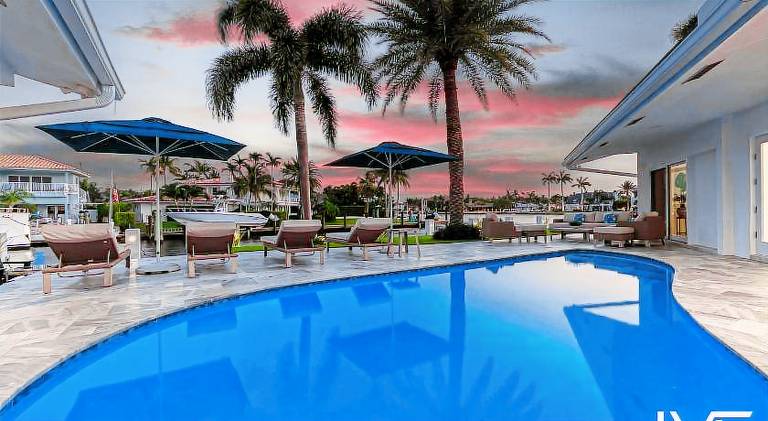 Villa Azul Coastal Oasis 5 Min Walk to Beach and Waterfront — photo 5