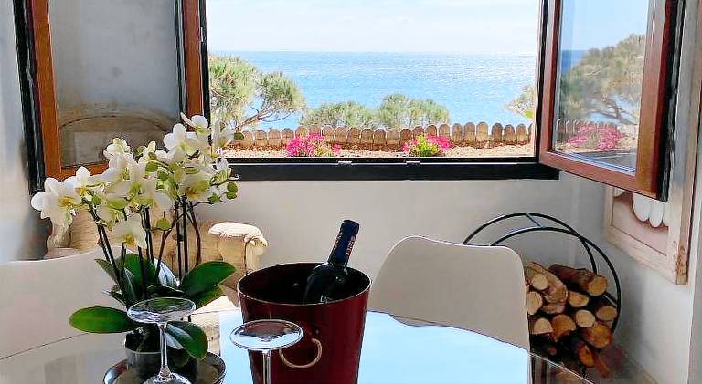 Holiday apartment with terrace in Castell-Platja d'Aro