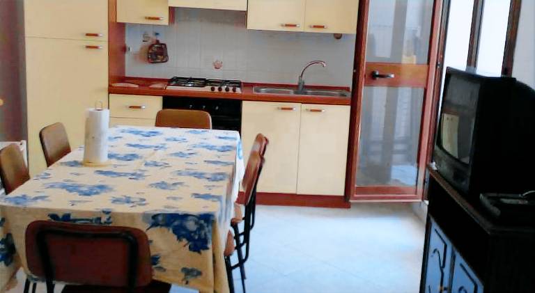 House with 3 rooms for 6 persons — photo 3