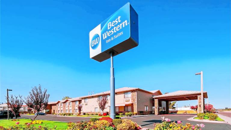 Best Western Inn & Suites in Ontario, OR