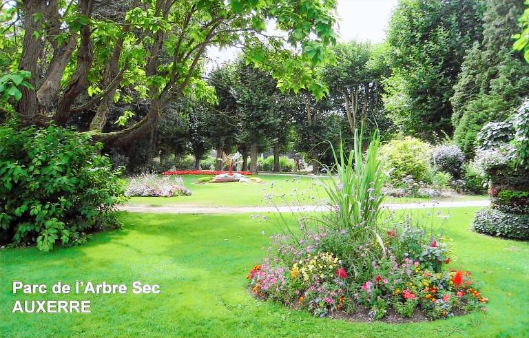 House  Auxerre